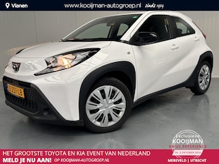 Toyota Aygo 1.0 VVT-i MT Play APPLE CARPLAY/ANDROID AUTO, SLECHTS 54.664KM!!!