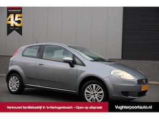 Fiat Punto Grande 1.4 Dynamic 3drs Airco/Cruise/Trekhaak/ Allseason banden