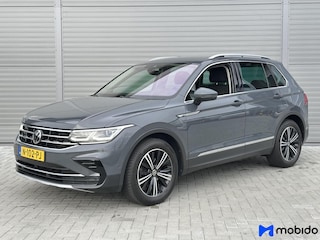 Volkswagen Tiguan 1.5 TSI Elegance | Winterpakket | Alcantara |
