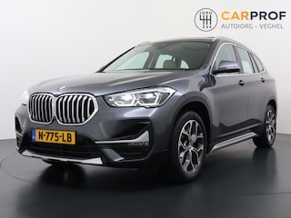 BMW X1 sDrive18i Business Edition Plus X-Line | Panorama Dak | Dealer Onderhouden | Camera |