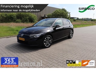 Volkswagen Golf 8 1.5 eTSI VIII 150 PK united stuur&stoelverwarming led sfeerverlichting grote navi virtual cockpit adaptive cruise