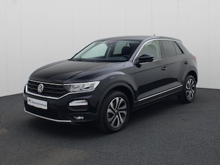 Volkswagen T-Roc 1.5TSI/150PK Active DSG · Apple/Android Car Play · Navigatie · Adaptive Cruise Control · Stoelverwarming