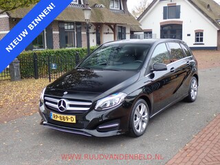 Mercedes-Benz B-klasse 180 SPORTLEER / CAMERA / NAVI / SFEERVERLICHTING