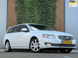 Volvo V70 2.4 D5 AWD Summum|PREMIUM SOUND|LEDER|STOEL VERWRM KOELING