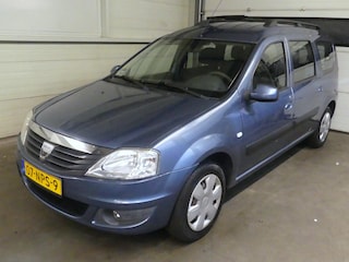 Dacia Logan 1.6-16V Lauréate - Airco - Trekhaak - Keurig Onderhouden