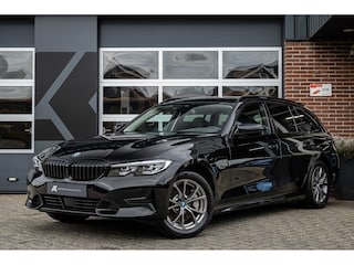 BMW 330e xDrive | Sportline | Shadow | ACC | Elek. trekhaak | Parkeersenoren | Apple carplay | 17' Inch |