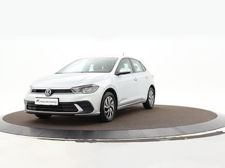 Volkswagen Polo 1.0 TSI 95pk Life Business · Apple/Android Car Play · Navigatie · Alarm · Stoelverwarming · Climatronic · 15'' Inch · Garantie t/m 30-06-2027 of 100.000km
