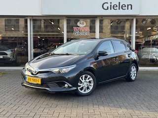 Toyota Auris 1.8 Hybrid Dynamic | Navigatie, Privacy glass, Climate control, Cruise control, Safety sense, Licht + Regensensor