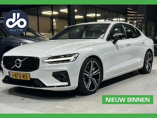 Volvo S60 2.0 B3 R-Design DISTR.RIEM = VERVANGEN I NAVI + CAMERA I LED I 19-INCH I KEURIG NETJES I TREKHAAK