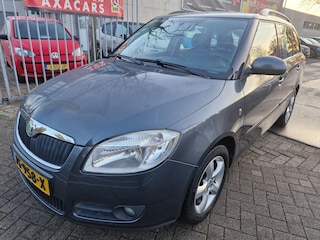 Skoda Fabia Combi 1.4-16V Classic AIRCO ! NIEUWE APK ! RIJD PERFECT !