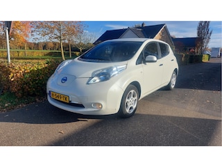 Nissan Leaf Acenta 24 kWh CLIMA/NAVI BJ 2015