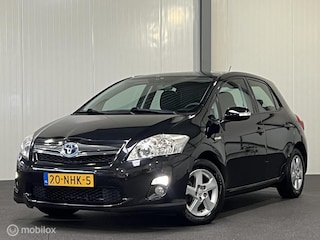 Toyota Auris 1.8 Full Hybrid Aspiration [NAP trekh all season cruise climate ]