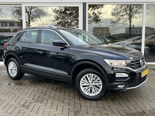 Volkswagen T-Roc 1.6 TDI Style 50% deal 9.475,- ACTIE Trekhaak / Airco / Cruise / Telefoon