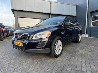 Volvo XC60 2.0 T5 Kinetic Aut. Navigatie Trekhaak