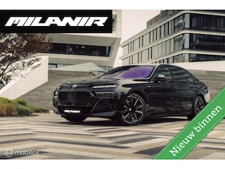 BMW i7 xDrive60 106 kWh|Theatre screen|Skylounge|Massage|HUD