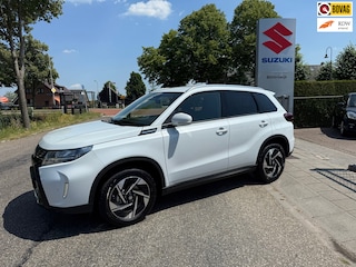 Suzuki Vitara 1.4 Boosterjet Style Smart Hybrid BJ 2025 // 1500 kilo trekgewicht // Nieuwstaat // Snel te rijden // Rijklaarprijs!