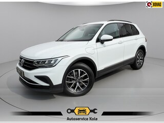 Volkswagen Tiguan 1.4 TSI eHybrid Life * Navigatie * Stoelverwarming * Virtual Cockpit * Adaptieve Cruise Control *