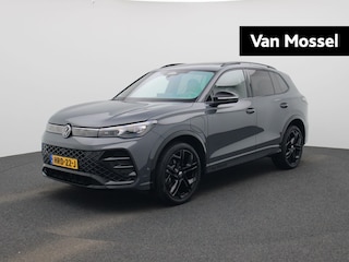 Volkswagen Tiguan 1.5 eHybrid R-Line Edition | Automaat | Navigatie | Draadloze Apple carplay | Stoelverwarming voor en achter | Lederbekleed | Trekhaak |  IQ-matrix verlichting | Heads-up Display |
