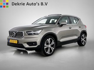 Volvo XC40 T5 180PK Recharge Inscription / Panoramadak / Leder / Trekhaak / airco-ecc./ Stuurverwarming / Apk 10-2026