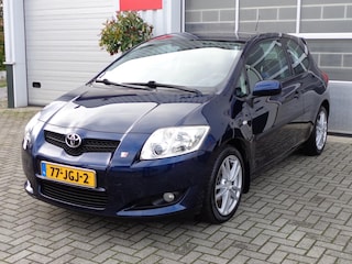 Toyota Auris 1.8 Aspiration , Navi,Cruise control,Climate control,Trekhaak,etc,etc