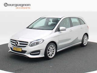 Mercedes-Benz B-klasse 250 Ambition Automaat 211 Pk | Camera | Keyless | LED | Navigatiesysteem | Parkeersensoren | 18 Inch | 81.928 Km