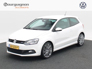 Volkswagen Polo 1.4 TSi BlueGT 150 Pk Automaat | Leder/Alcantara | Stoelverwarming | Camera | Zwarte Hemel | LED | Parkeersensoren | Climate Control | 17 Inch