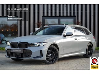 BMW 3-serie Touring 330e M Sport | M Kuipstoelen | HUD | Stoelverwarming | 19'' lm velgen | Elektrisch verstelbare stoelen incl. geheugen | Panoramisch schuif/kanteldak | Climate Control | Parkeercamera | Apple CarPlay | HiFi | Adaptieve cruise control |