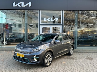 Kia Niro ExecutiveLine 64 kWh | Cruise Control Adaptief | Navigatie | Camera | Leder | Stoelverwarming | All season banden | Tot 10Jr. Kia-Garantie |