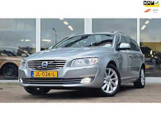 Volvo V70 2.0 T4 Polar+ 2e Eigenaar 100% Dealer onderhouden Leer Xenon Opendak Trekhaak