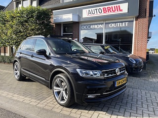 Volkswagen Tiguan 1.4 TSI ACT Comfortline Business R Aut.| Navi|Schuifd.|Trekh|Virual Cockp.