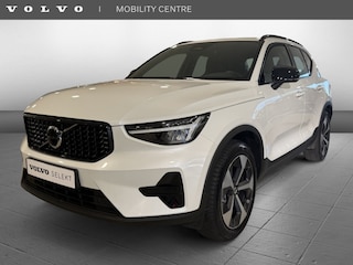 Volvo XC40 B4 Plus Dark | Trekhaak | H&K Audio