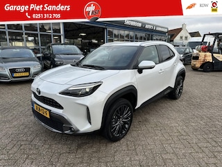 Toyota Yaris Cross 1.5 Hybrid Adventure I Camera I HUD I Trekhaak I 18'' LM Velgen I