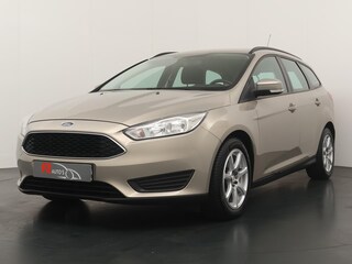 Ford Focus Wagon 1.0 Trend - Navigatie - Airconditioning - Trekhaak