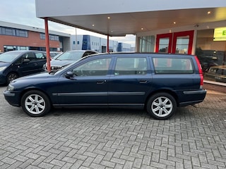 Volvo V70 2.4 140PK Nieuwe Distributieriem met waterpomp Nieuwe APK