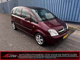 Opel Meriva 1.6-16V Maxx Cool Inruilauto’s tegen vaste prijzen. Voor meer info: 0638140850 Bij de verkoop van gebruikte voertuigen door CD-Cars wordt geen standaard garantie verstrekt. De koper aanvaardt het voertuig in de staat waarin het zich bevindt op het moment van aankoop