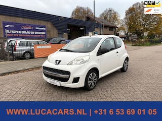Peugeot 107 1.0-12V XR NIEUWE APK!