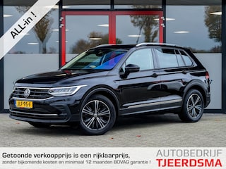 Volkswagen Tiguan 1.5 TSI UNITED | Verwarmd Voorruit | Camera | Stuur Verwarmd | Stoelverwarming | Adaptieve Cruise Control | Climate Control | Apple Carplay | Android Auto | Parelmoer Lak | All Season | Navigatie |