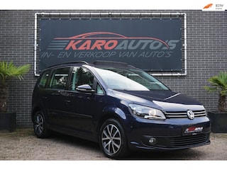 Volkswagen Touran 1.6 TDI Highl DSG Pano Cruis Nav Clim Trkh