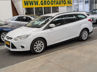 Ford Focus Wagon 1.0 EcoBoost Trend Airco, Trekhaak, Stuurbekrachtiging