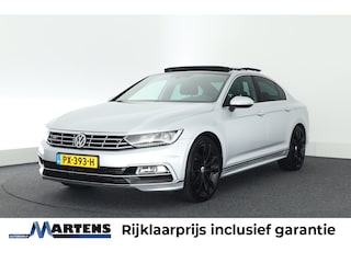 Volkswagen Passat 1.4 TSI 150pk DSG ACT R-Line Highline Trekhaak Camera Leder Virtual Cockpit Stoelverwarming Navigatie Panoramadak