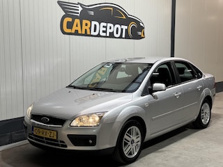 Ford Focus 1.6-16V Ghia