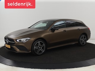 Mercedes-Benz CLA 250e AMG Night | Stoelverwarming | Carplay | Camera | Widescreen | Sfeerverlichting | Leder/Alcantara | Navigatie | Park Assist | Origineel Zwart | PHEV | Plug In