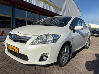 Toyota Auris 1.8 Full Hybrid Dynamic Business