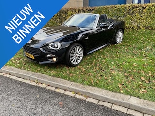 Fiat 124 Spider 1.4 MultiAir Turbo Lusso In nieuwstaat