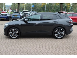 Volkswagen ID.4 First 77 kWh / Camera / Apple CarPlay / DAB / 20'' / LED / Alcantara / Stoelverwarming / ACC