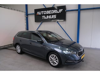 Skoda Octavia Combi 1.0 e-TSI Business Edition Plus Automaat - N.A.P. Airco, Cruise, Navi, PDC, Camera, Trekhaak.