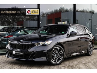 BMW 5-serie Touring 520i - M-SPORT - HARMAN KARDON - TREKHAAK