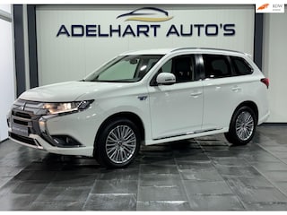 Mitsubishi Outlander 2.4 PHEV Intense Automaat / Navigatie Apple CarPlay / Cruise control / Climate control / etc..