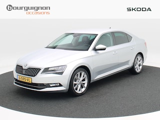 Skoda Superb 1.5 TSi 150 Pk Automaat Business Edition | Cruise Control | Navigatie | Bluetooth | CarPlay | Achteruitrijcamera | Trekhaak