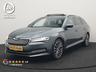 Skoda Superb Combi 1.4 TSI iV Laurin & Klement Plug In Hybrid 218pk Dealer O.H PHEV | Panodak | Trekhaak af Fabriek | Adaptive Cruise | Lederen Sportstoelen Memory & Venilatie | Camera | Chrystal LED | 19"L.M | Virtual |